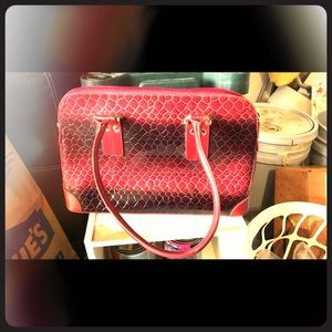 Red/black vinyl leather snake skin